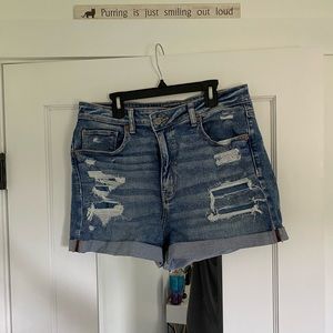 American Eagle mom short 12
